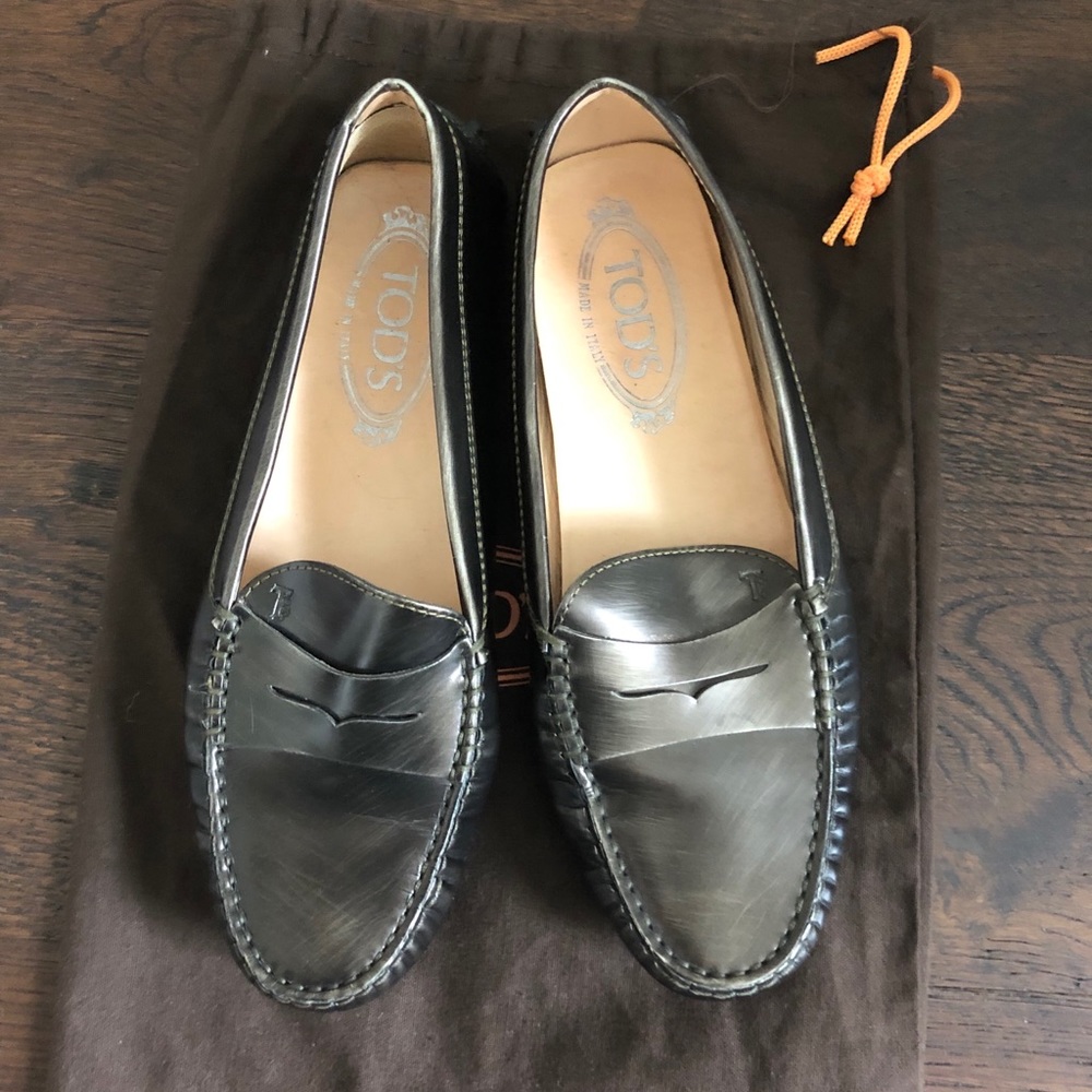 Tod’s Metal Colored Drivers Size 37.5